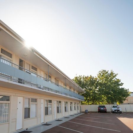 Bunbury Motel And Apartments Kültér fotó